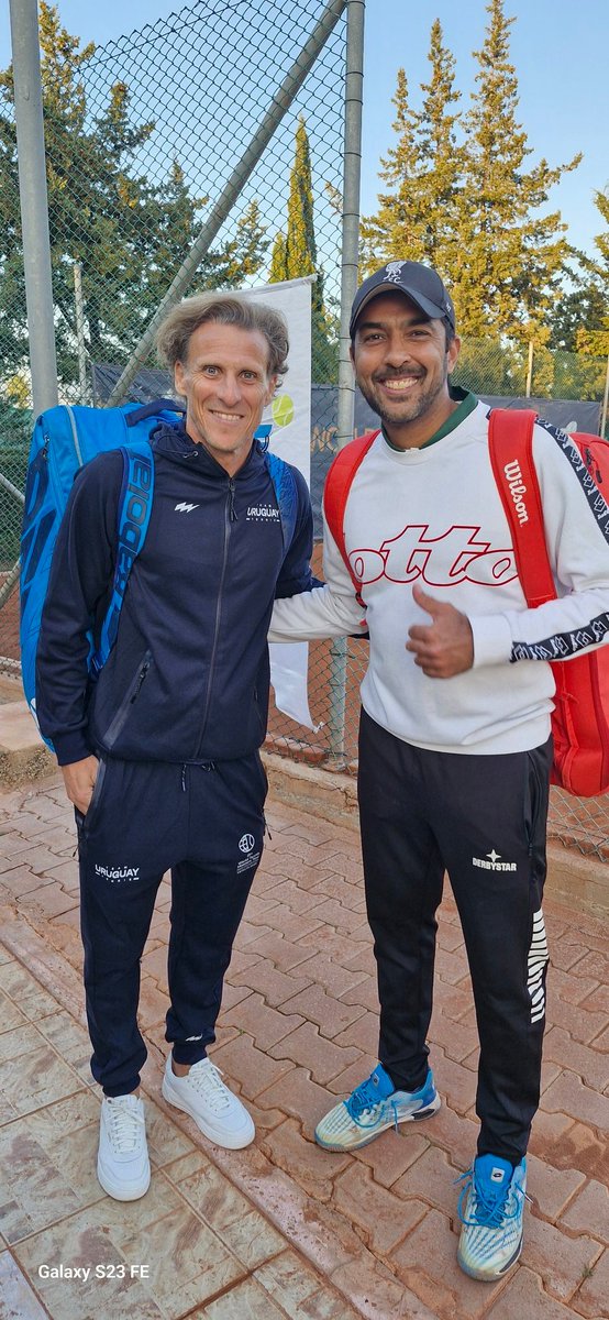 Aisam ul Haq Qureshi (@aisamhqureshi) on Twitter photo Fan moment with this living legend <a href="/DiegoForlan7/">Diego Forlán</a> .
Winner or Golden boot and best player award of <a href="/FIFAWorldCup/">FIFA World Cup</a> 2010 ⚽️⚽️⚽️🙌🙌🙌 <a href="/ITFTennis/">ITF</a> Fan moment with this living legend <a href="/DiegoForlan7/">Diego Forlán</a> .
Winner or Golden boot and best player award of <a href="/FIFAWorldCup/">FIFA World Cup</a> 2010 ⚽️⚽️⚽️🙌🙌🙌 <a href="/ITFTennis/">ITF</a>