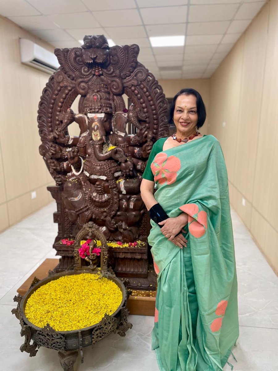 At the Kaveri hall with an appropriate South Indian style Ganesha, Lord of literature &amp; success; marigold petals, like flames, afloat in a waterfilled urali. The ⁦<a href="/sahityaakademi/">Sahitya Akademi</a>⁩ has curated this massive literary fest with care &amp; welcoming spirit. Gracious, helpful staff.