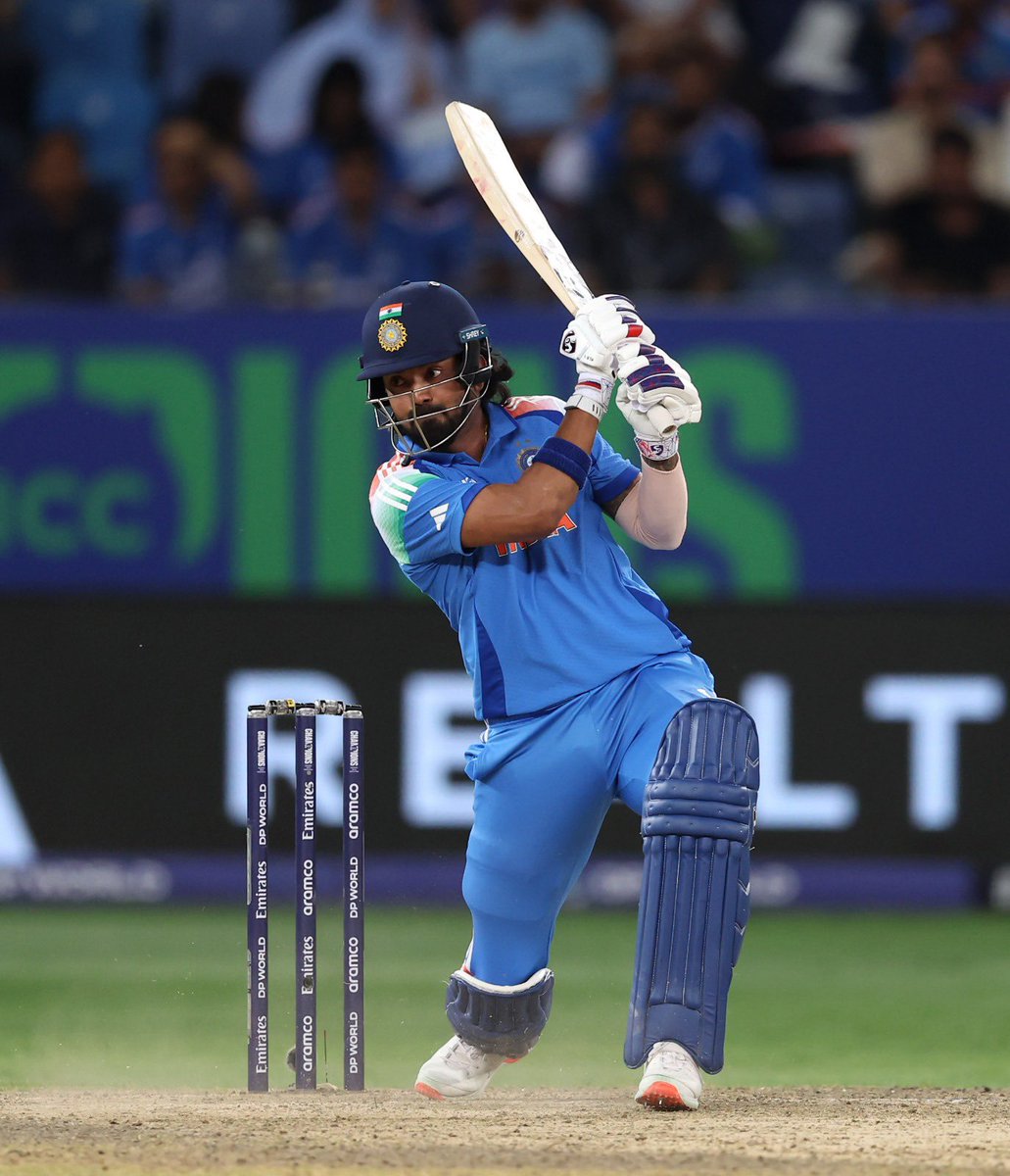 BaithaDeepu's tweet photo. फिर से विजेता भारत!

#ChampionsTrophy के रोमांचक फाइनल मुकाबले में शानदार प्रदर्शन करते हुए न्यूजीलैंड  को हरा कर विजेता बनने पर भारतीय क्रिकेट टीम को हार्दिक बधाई एवं शुभकामनाएं।
 
आपकी इस उपलब्धि से प्रत्येक देशवासी गौरवान्वित है।

#TeamIndia | #INDvNZ
 #ChampionsTrophy2025 https://t.co/MlMNdamxiA