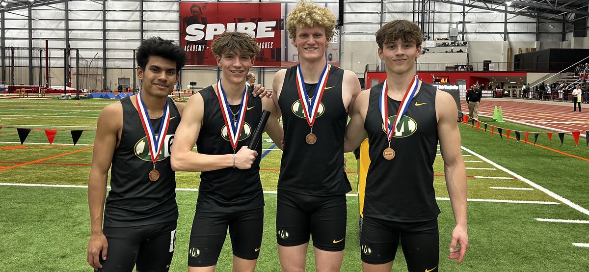 Medina boys took 5th place at the indoor Ohio State Championships in the 4x400.  These kids are true teammates and competitors. SO fun to watch.