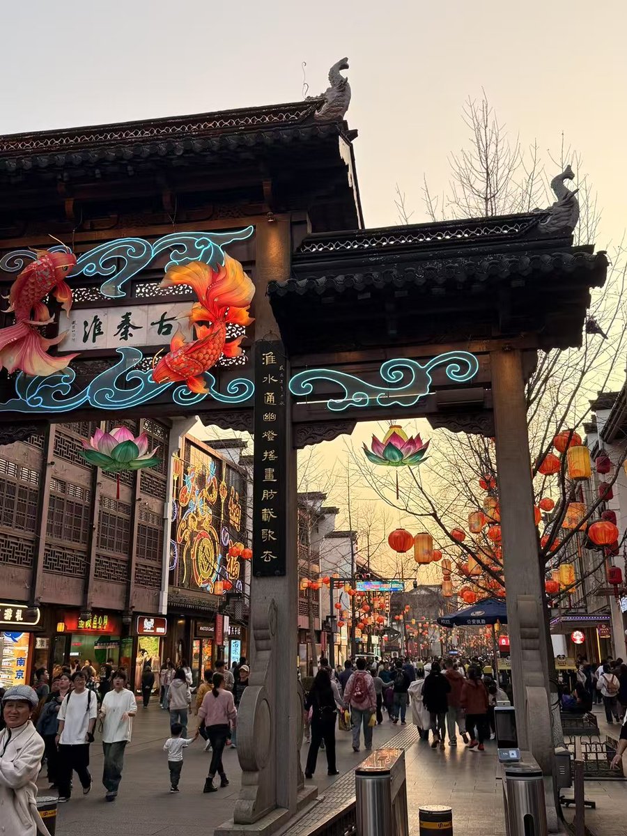 啦啦啦~和对象一起♡#反差婊  #母猪肉便器 #贱逼 #射屏骚货 #淫荡女友