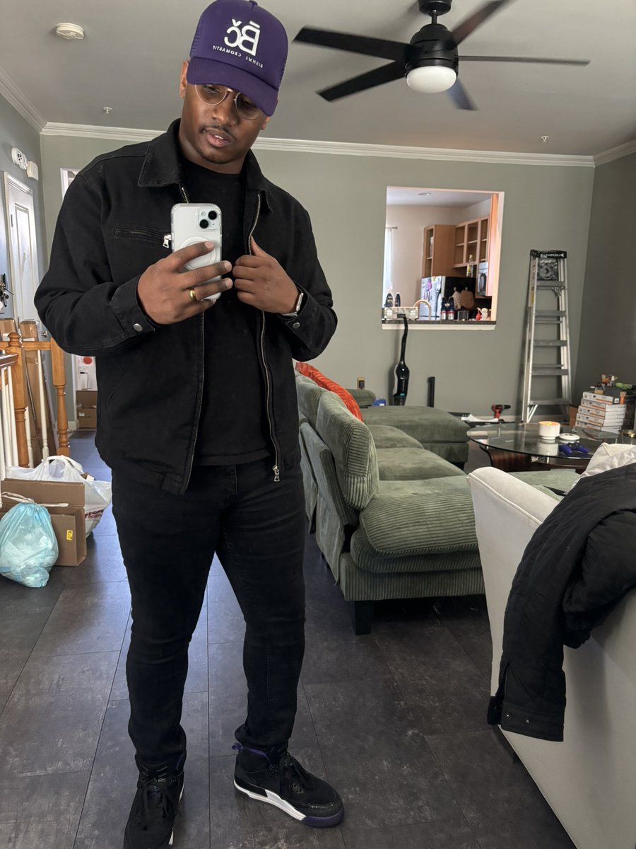 ShugoFlex's tweet image. Is it giving butch queen? 🤭😂
