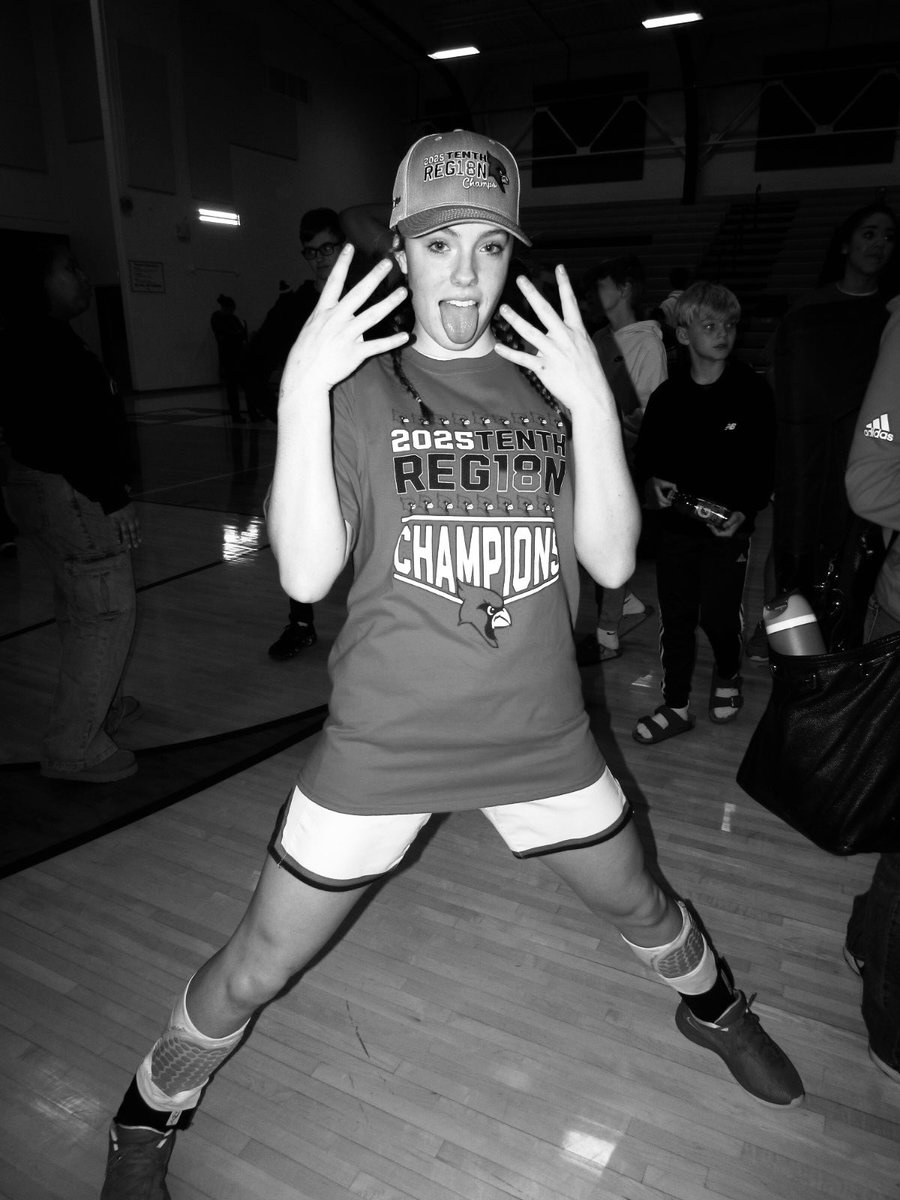 kyleighstakelin's tweet photo. Regions champs x4peat! #ruppbound @grc_hoops @MJHoopsTraining @RichmondHeat1 @tenthregion https://t.co/aSMRkPeL3C