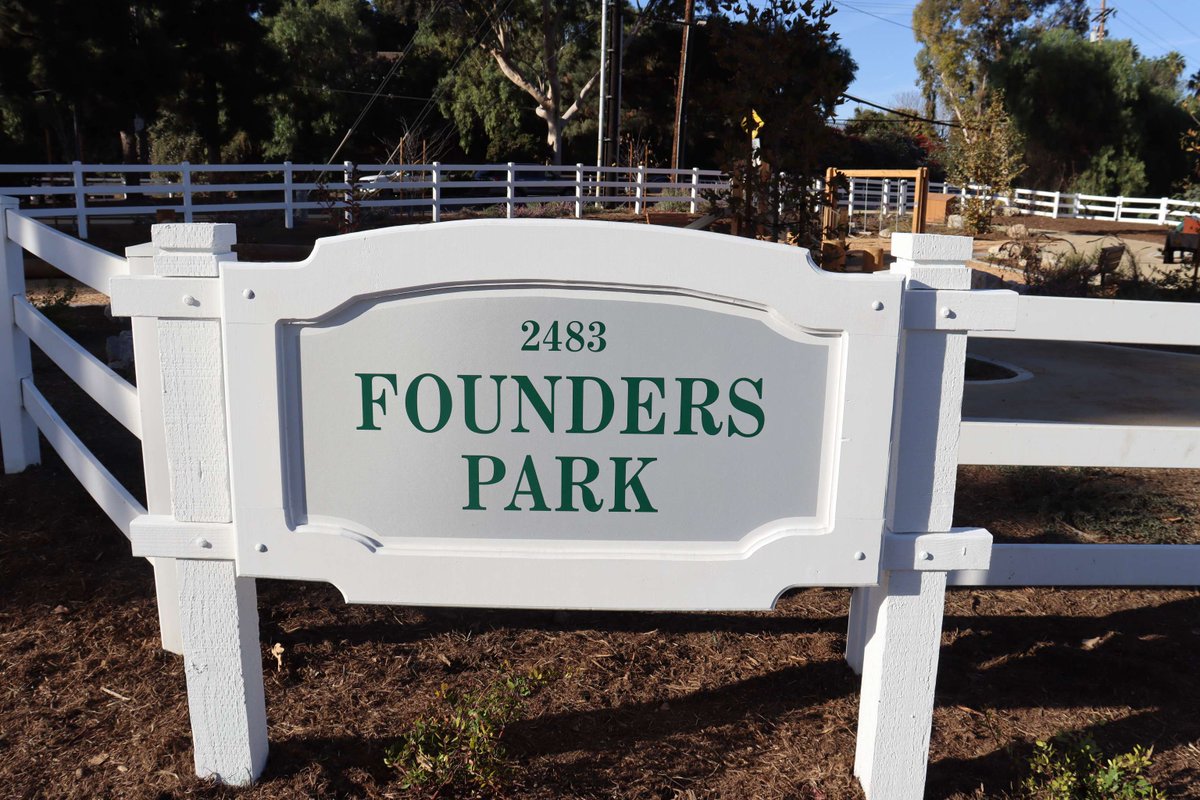 CityofRHE's tweet image. Hey #CityofRHE! 🌞 More daylight means more time to explore! With the extra hour of sunshine, visit our newest pocket park, Founders Park, or take in the beauty of RHE’s scenic trails. 🌿✨ Enjoy the longer days outdoors! #SpringForward