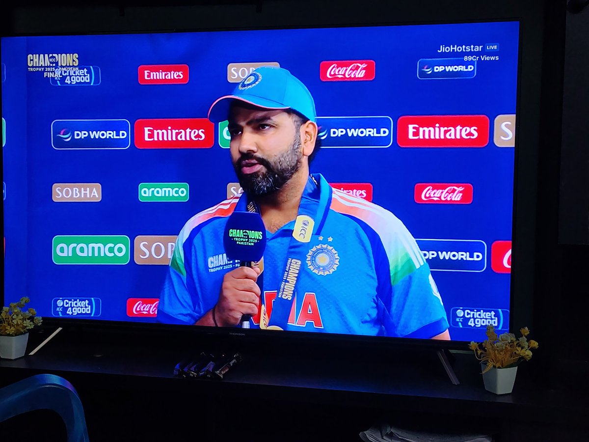 Oracle_AI_Cloud's tweet image. How come 89 crore people can watch #JioHotstar .
Is this true or fake?
#ChampionsTrophy2025 
#ChampionsTrophy 
#INDvNZ