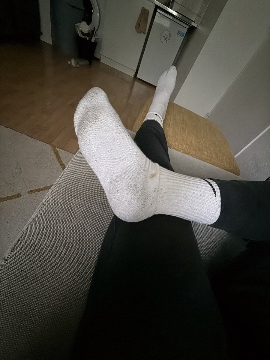 BrainMasterr2's tweet image. dimanche repos, vient décrasser batard je sais que t’en rêves. 🤑

#cashmaster #moneyslave #findom #cashcow #cashpig #atm #soumis #slave #paypig #cashpig #pigeon #alpha #mindfuck