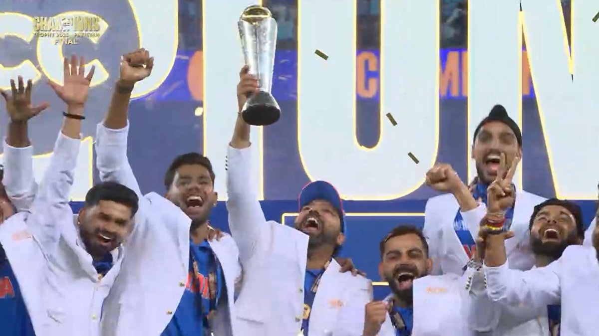 Cricketracker's tweet image. Captains to win most ICC trophies 

4 - Ricky Ponting 
3 - MS Dhoni
2 - Clive Lloyd 
2 - Daren Sammy 
2 - Pat Cummins 
2 - Rohit Sharma 

#ChampionsTrophy2025