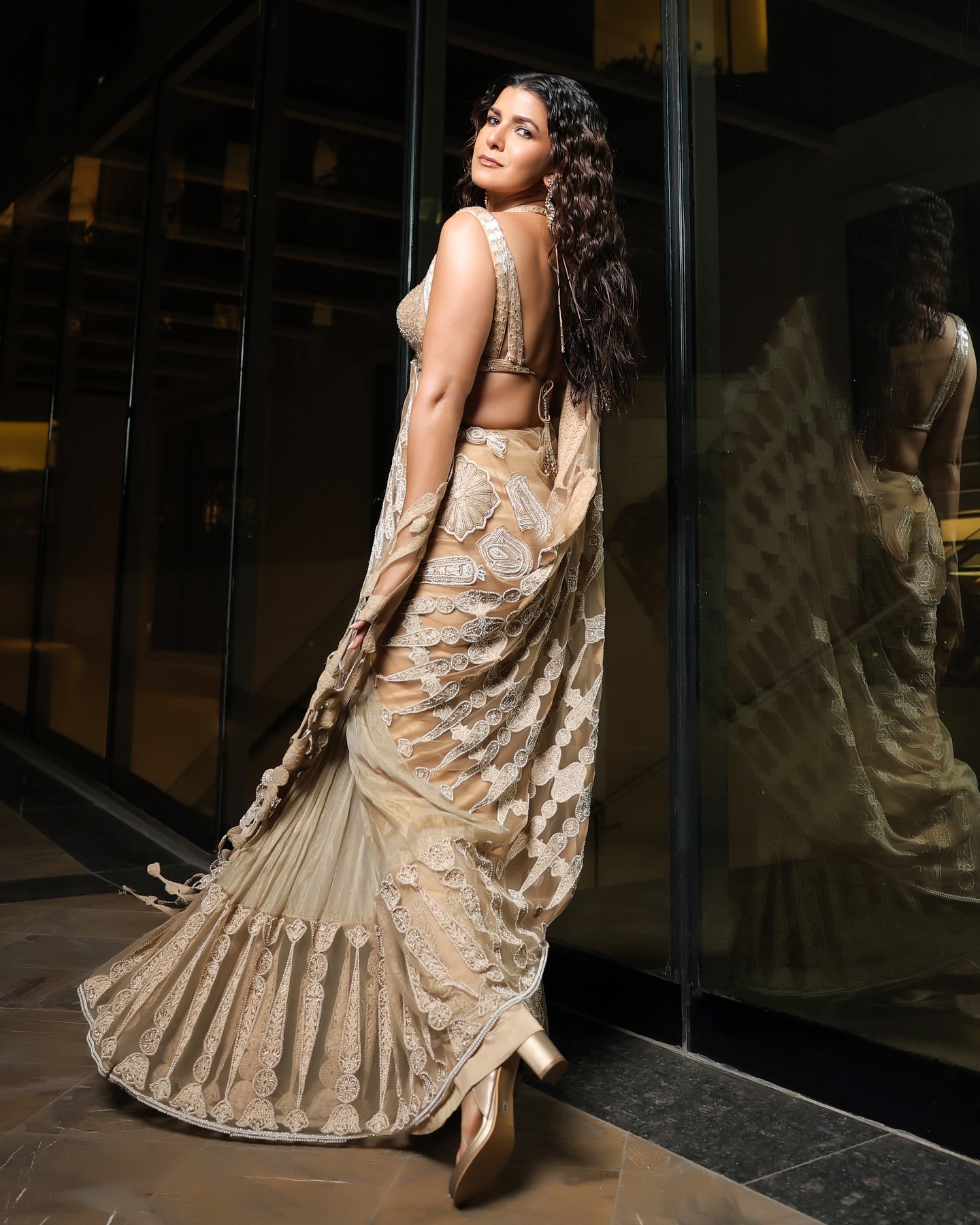 GlnZ8rcWQAAdFlo?format=jpg&name=large