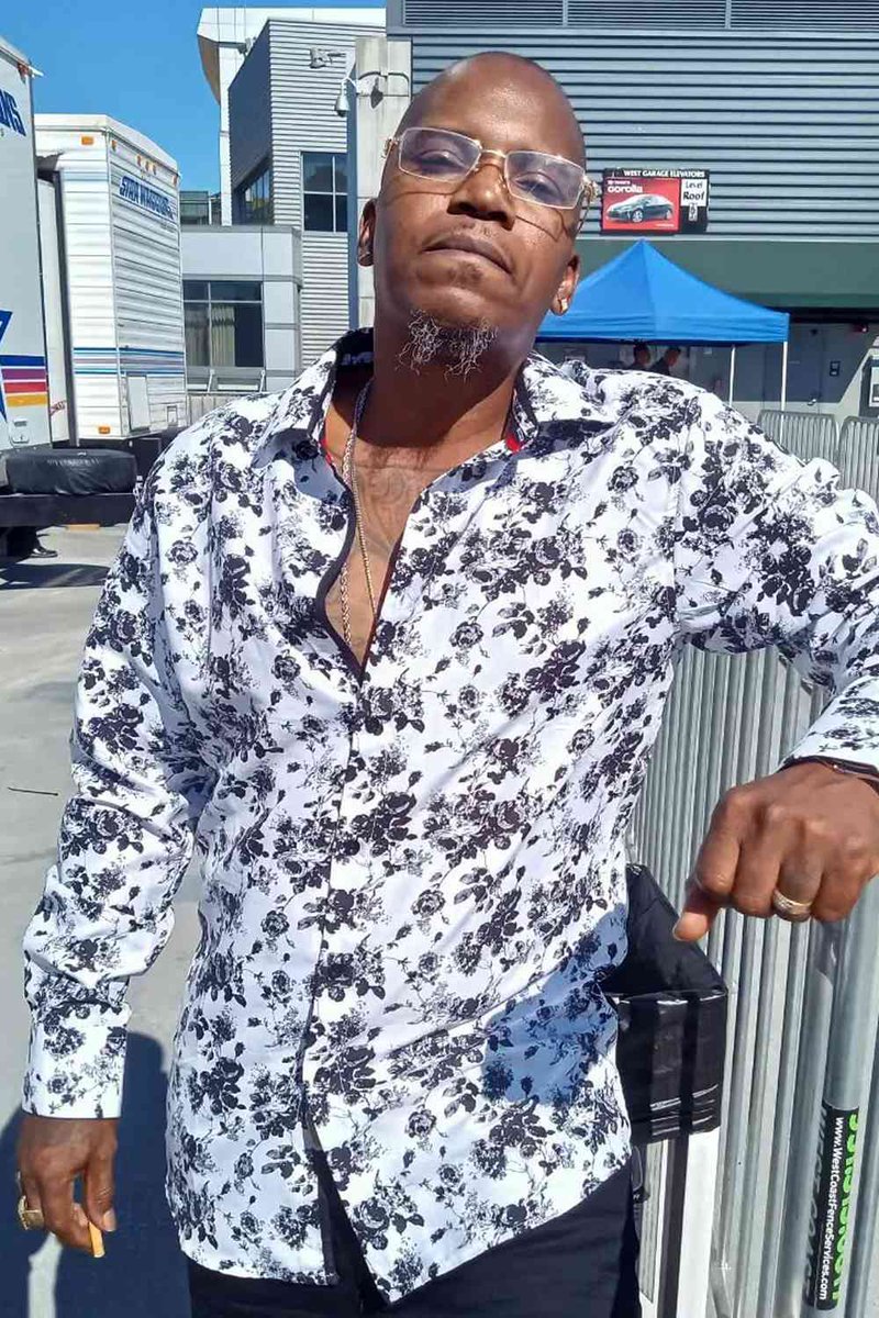 saintvalHH's tweet photo. @RealNiggaFYTBB @ninalion5 Doechii’s dad Snatcha Da Boss and Soul Snatcha from Nigeria. No way you think this is the same person you dumbass nigga https://t.co/CfG1HskfwF