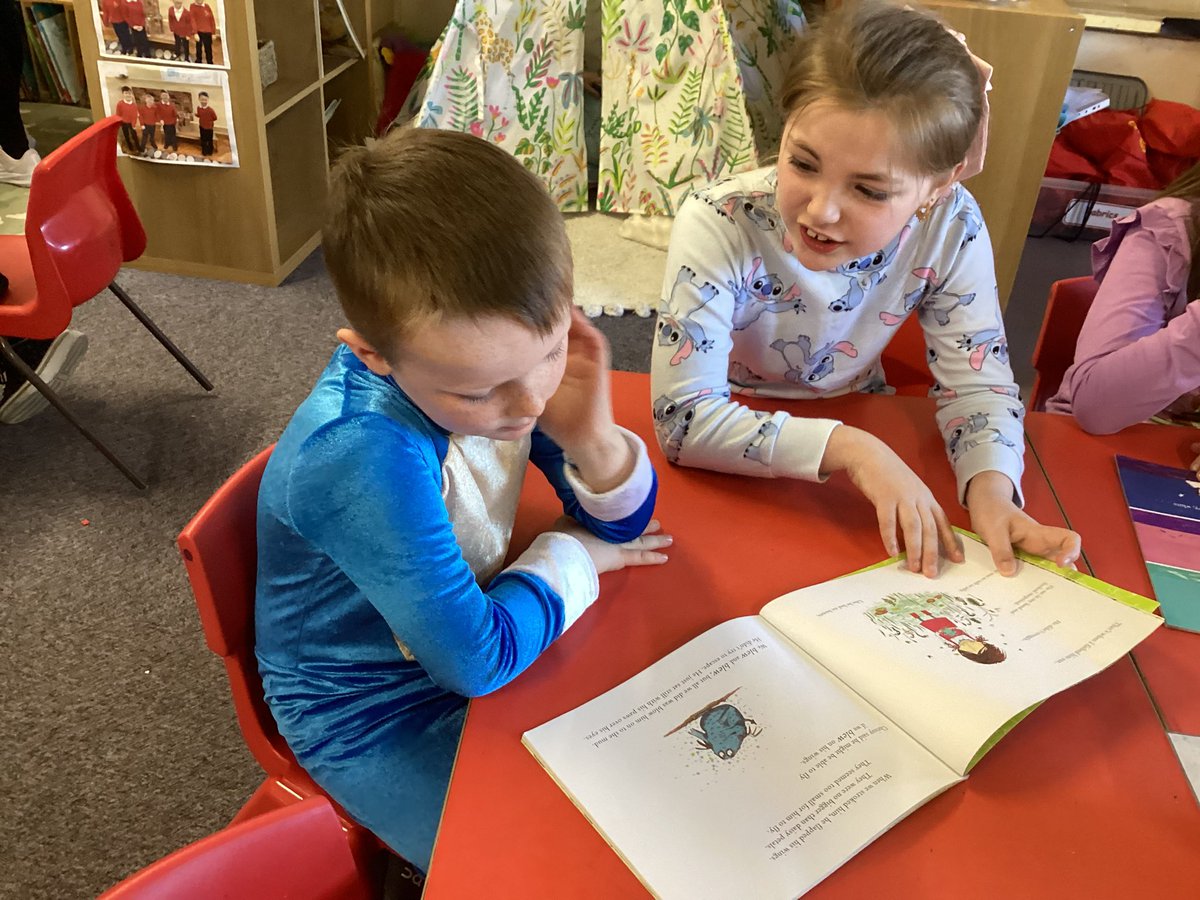 HaxbyRoadEYFS (@eyfsroad) on Twitter photo Ousegate then had a visit from <a href="/MrReevesKemp/">Mr R-K</a> Year 4 to share a story for <a href="/WorldBookDayUK/">World Book Day UK 📚</a> 📖 <a href="/haxbyrdprimary/">Haxby Road Primary</a> Ousegate then had a visit from <a href="/MrReevesKemp/">Mr R-K</a> Year 4 to share a story for <a href="/WorldBookDayUK/">World Book Day UK 📚</a> 📖 <a href="/haxbyrdprimary/">Haxby Road Primary</a>