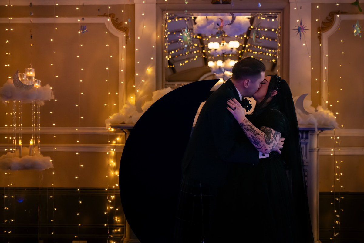 weemumma14's tweet photo. How was this just over 4 weeks ago 😭😭🖤 PLEASE TAKE ME BACK !!! I’d give anything to experience this day with you again 🥺🖤👰🏻‍♀️ #Wedding #GothBride #BlackWeddingDress #Scotland #Wife #Glasgow #Celestial https://t.co/86kbJXK0MI