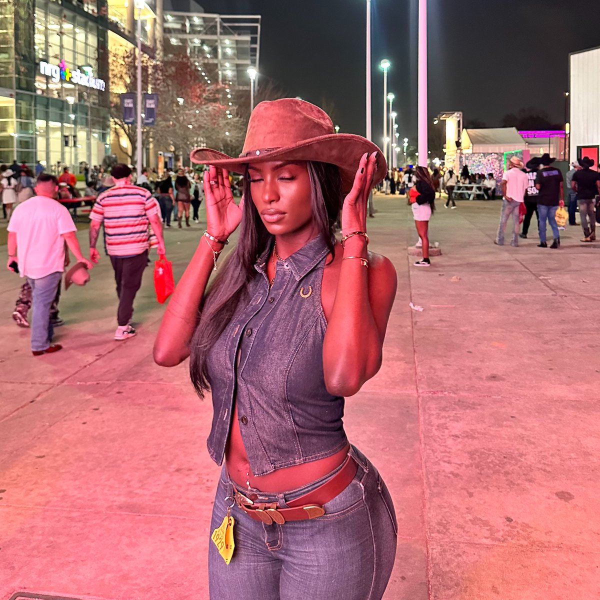 #HoustonRodeo