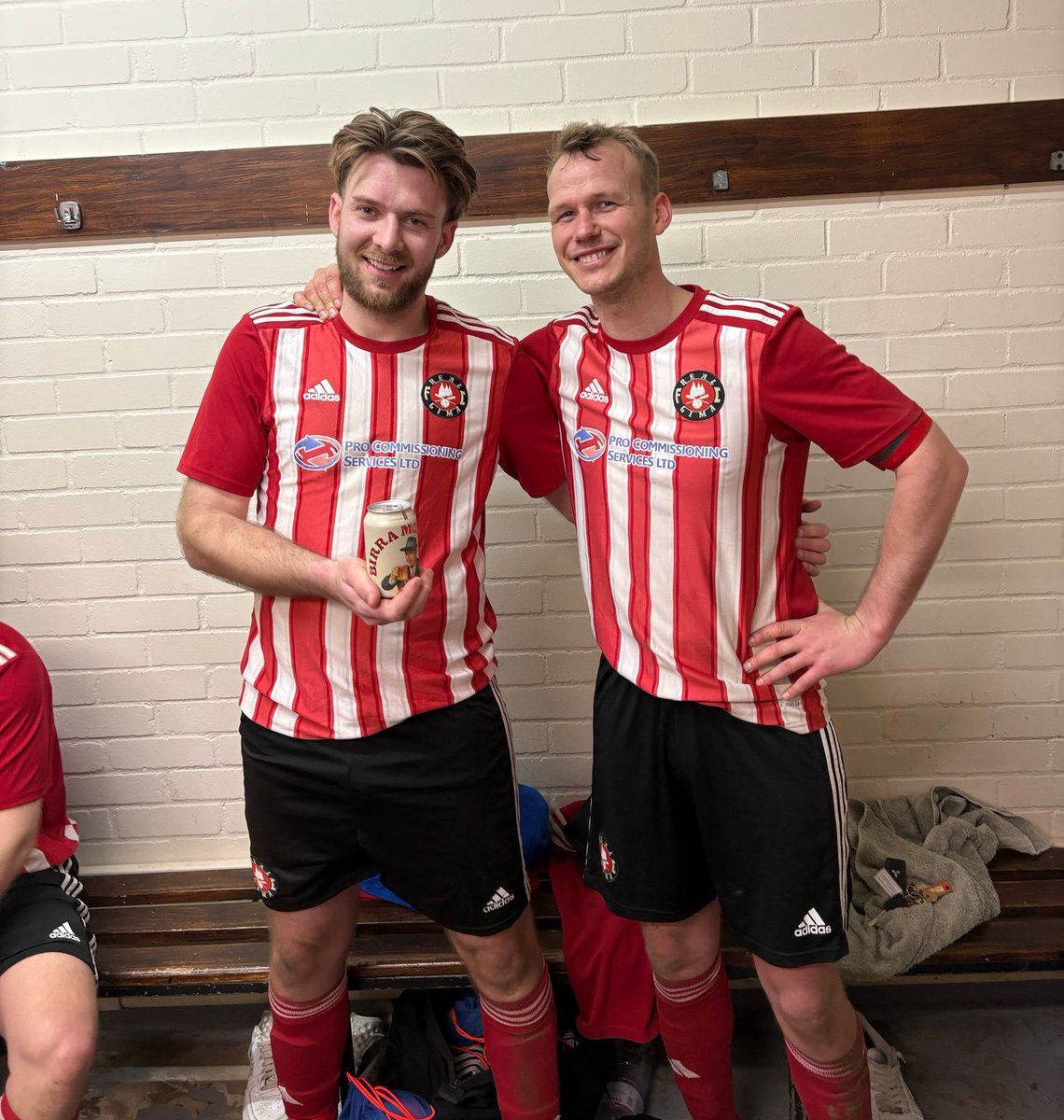 Real Gima (@realgima) on Twitter photo FT | CUP FINAL!! The ๐๐๐ฟ ๐๐๐ are through to the Senior Cup Final after a tough, battling win this morning.
Gravesend Cricketers 0-4 Real Gima
Goalscorers:
Simon Walton
Brad Cross
Ross Penrose
James Austin
Ross Penrose picks up the <a href="/BirraMorettiUK/">Birra Moretti UK</a> MOM FT | CUP FINAL!! The ๐๐๐ฟ ๐๐๐ are through to the Senior Cup Final after a tough, battling win this morning.
Gravesend Cricketers 0-4 Real Gima
Goalscorers:
Simon Walton
Brad Cross
Ross Penrose
James Austin
Ross Penrose picks up the <a href="/BirraMorettiUK/">Birra Moretti UK</a> MOM