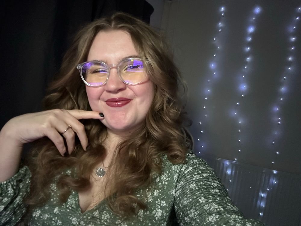 IT’S SKYRIM SUNDAY!! 🥳✨  

About to go live with some more Skyrim “stealth archer”!! 👀

Come hangout: twitch.tv/gamerssdelight #twitch #livenow