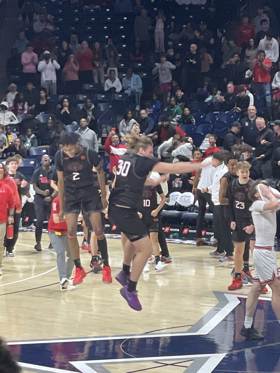 Douglas Horton (@gurudoug) on Twitter photo Lakota West Firebirds <a href="/LWBasketball/">West Boys Basketball</a> with the win over Fairfield in Boys Regional Round 2!!
👏🏻👏🏻👏🏻👏🏻 Firebirds!!! #WEareLakota Lakota West Firebirds <a href="/LWBasketball/">West Boys Basketball</a> with the win over Fairfield in Boys Regional Round 2!!
👏🏻👏🏻👏🏻👏🏻 Firebirds!!! #WEareLakota