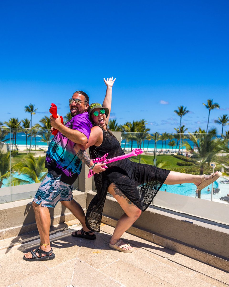 toolinthesand's tweet image. Sunday Funday 😎🌴
Catch some rays, but don’t skip the hydration waves! 🌞💦