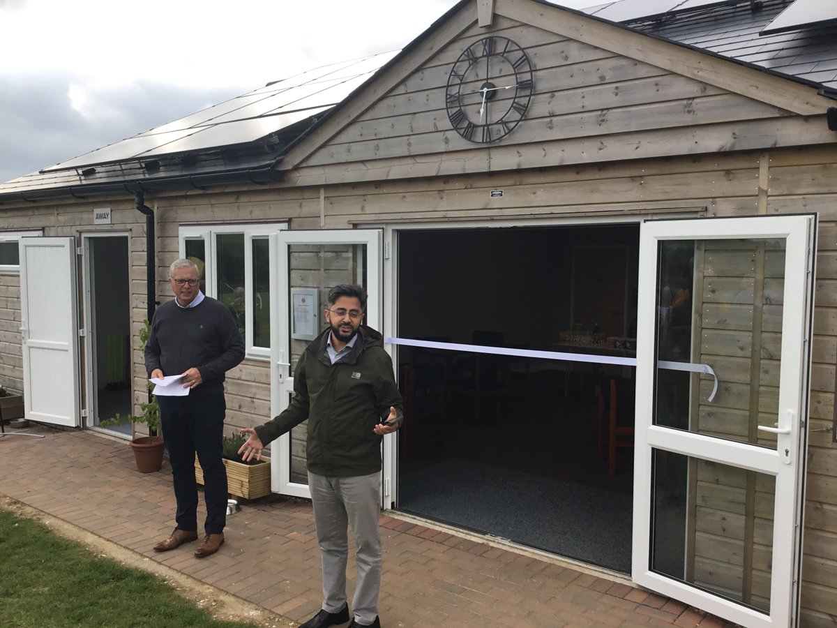 Do you have a fantastic idea for a community project? Here's your chance to make it a reality!
Developer contributions funding is now available to community groups, charities, and organisations until 21 March. 
Apply now! - easthants.gov.uk/news/2025/appl…