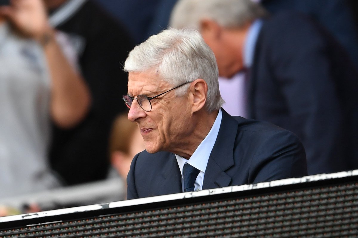 🚨🎙Arsene Wenger 

" Com o problema (Ronaldo) eles Manchester United brigavam pela liga dos campeões e sem tão lutando pelo rebaixamento "

👀 HILÁRIO