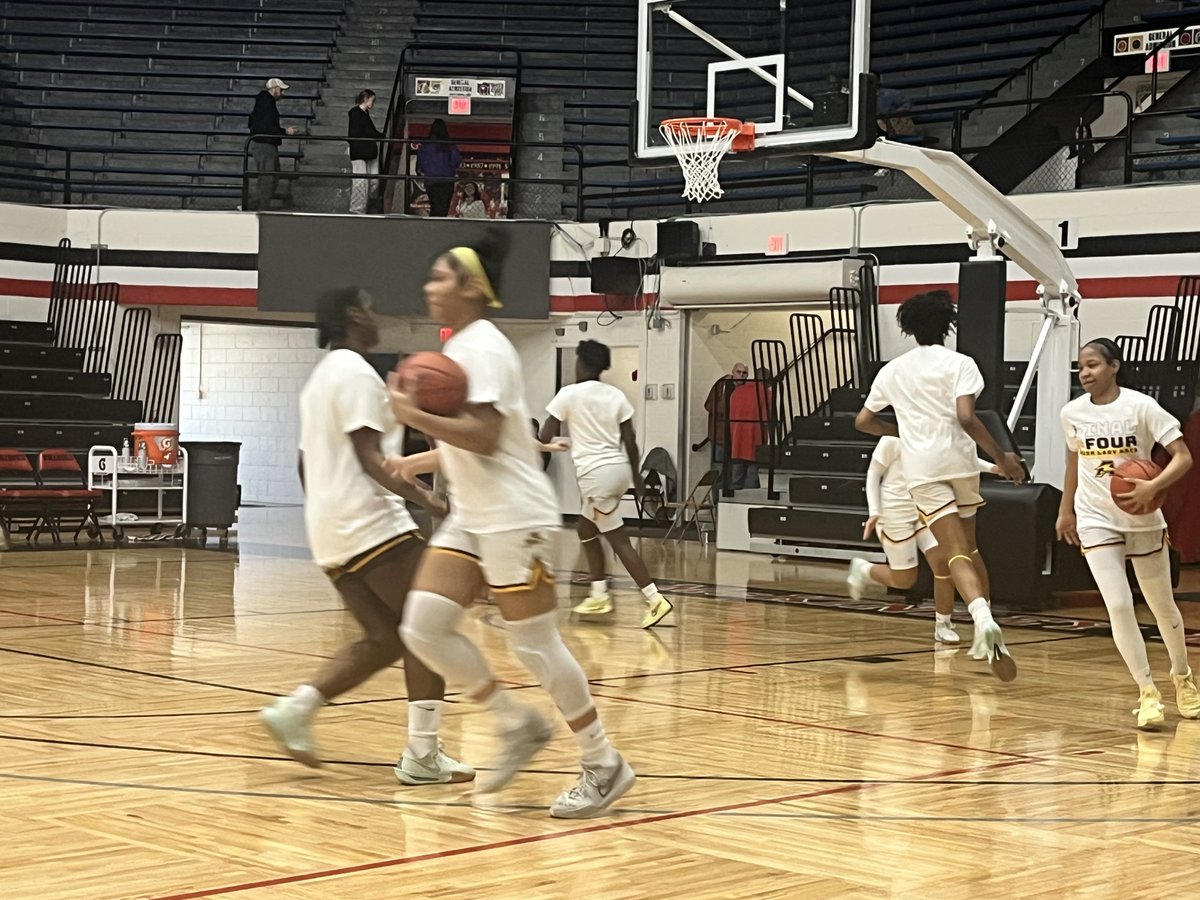 Tony Bogan (@tboges2010) on Twitter photo We are live from the Canton Memorial Fieldhouse for today’s OHSAA Division III state semifinal between <a href="/Shoregalsbball/">Shoregals Basketball</a> and <a href="/LadyArcs/">Brush Lady Arcs Basketball</a>. Tip-off in 20 minutes.
<a href="/SportsKee1/">KeeOnSports</a> We are live from the Canton Memorial Fieldhouse for today’s OHSAA Division III state semifinal between <a href="/Shoregalsbball/">Shoregals Basketball</a> and <a href="/LadyArcs/">Brush Lady Arcs Basketball</a>. Tip-off in 20 minutes.
<a href="/SportsKee1/">KeeOnSports</a>