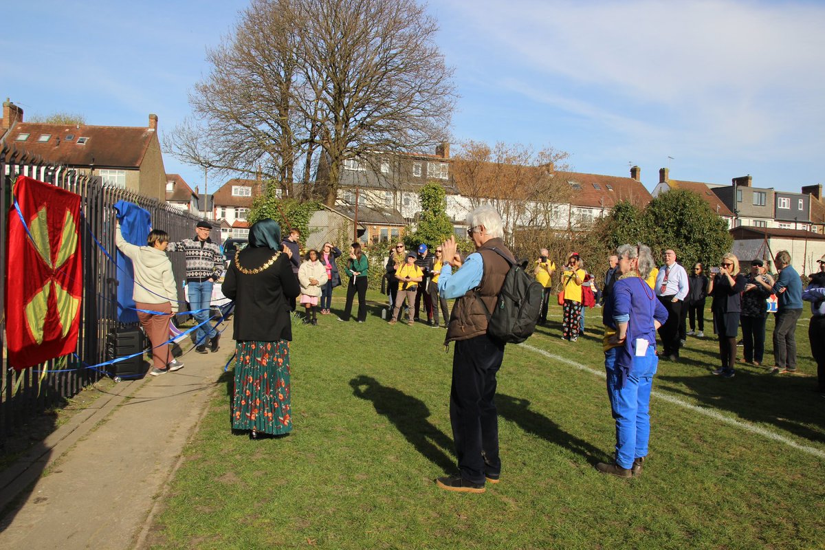 FFishponds's tweet image. The Fishponds history boards were finally unveiled yesterday by @WandsworthMayor Cole Sana Jafri Thank you to everyone who made it such a special day. Come along to see them for yourself. The field is open daily 9-4pm @tootingnewsie