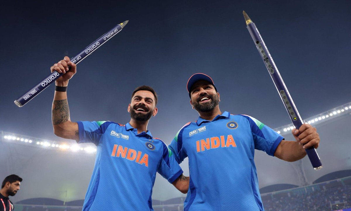 hey_parthhhh's tweet photo. Crazy scenes in Dubai. 
#INDvsNZ #ViratKohli𓃵 #RohitSharma𓃵 https://t.co/GvP7sH3Y1y
