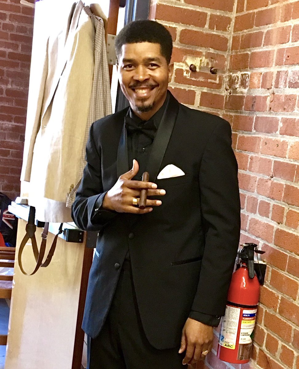 omartyree's tweet photo. Give a #SHOTOUT this #SUNDAY of March 9, 2025 to “THE BIG 4” #AfricanAmerican #Male #FICTION #Writers @EricJeromeDickey #RIP / @ELynnHarrisAD RIP / @MichaelBaisden2 ✊🏾 & #OmarTyree✊🏾 for holding the #1990s & early #2000s down in the #BOOK #WORLD 🤠💯🔥🖌️✊🏾 https://t.co/w7poZNVFcQ