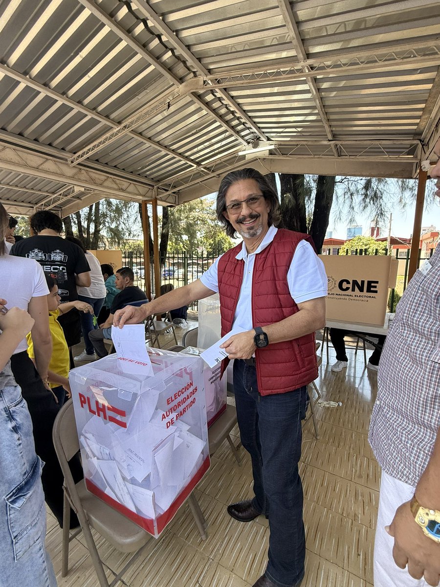 Honrando nuestra tradición Liberal de ORTEZ PINEL, ORTEZ COLINDRES, ORTEZ SEQUEIRA Y AHORA ORTEZ MONCADA..

4 Generaciones de Liberales! Ojalá el partido que los Liberales votemos por los Liberales!🇦🇹🇦🇹🇦🇹🇦🇹