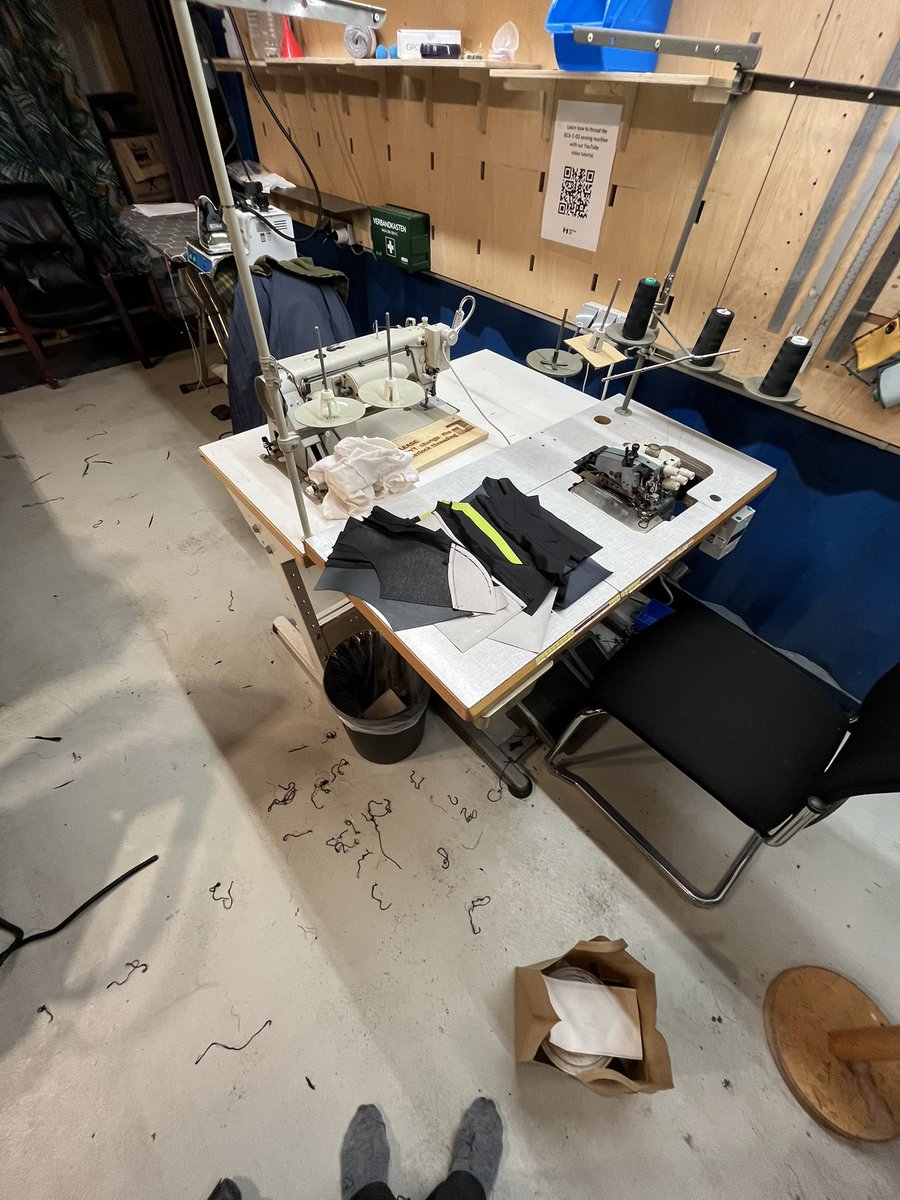 In the sewing lab preparing for something super special to take with me to SF. I love sewing the patterns that have been generated with La Vipère because I get to experience how well it works irl.