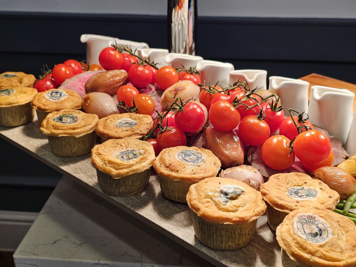 That’s Pie Week done and dusted!🥧

With the average Brit enjoying 2,160 pies over a lifetime, it’s safe to say we’ve all done our part this week. Thanks for celebrating with us, here’s to many more matchday pies! ⚽️ 

#PieWeek #TheBrickCommunityStadium