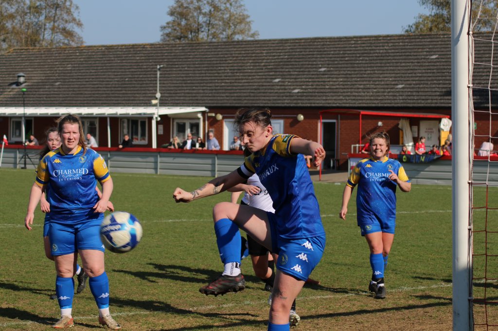 stuart cobb (@3099cobby) on Twitter photo ๐ธ <a href="/LynnLadiesFC/">King's Lynn Town Ladies FC</a> goals galore with a 4-3 ๐ win. <a href="/officialKLtown/">King's Lynn Town FC</a> <a href="/KingsLynnLive/">King's Lynn Live</a> <a href="/TheLynnNews/">Lynn News</a> <a href="/TalkingWoSo/">Talking WoSo</a> <a href="/WF_East/">Women's Football East</a> <a href="/ERWFLe/">Eastern Region Women's Football League</a> ๐ธ <a href="/LynnLadiesFC/">King's Lynn Town Ladies FC</a> goals galore with a 4-3 ๐ win. <a href="/officialKLtown/">King's Lynn Town FC</a> <a href="/KingsLynnLive/">King's Lynn Live</a> <a href="/TheLynnNews/">Lynn News</a> <a href="/TalkingWoSo/">Talking WoSo</a> <a href="/WF_East/">Women's Football East</a> <a href="/ERWFLe/">Eastern Region Women's Football League</a>