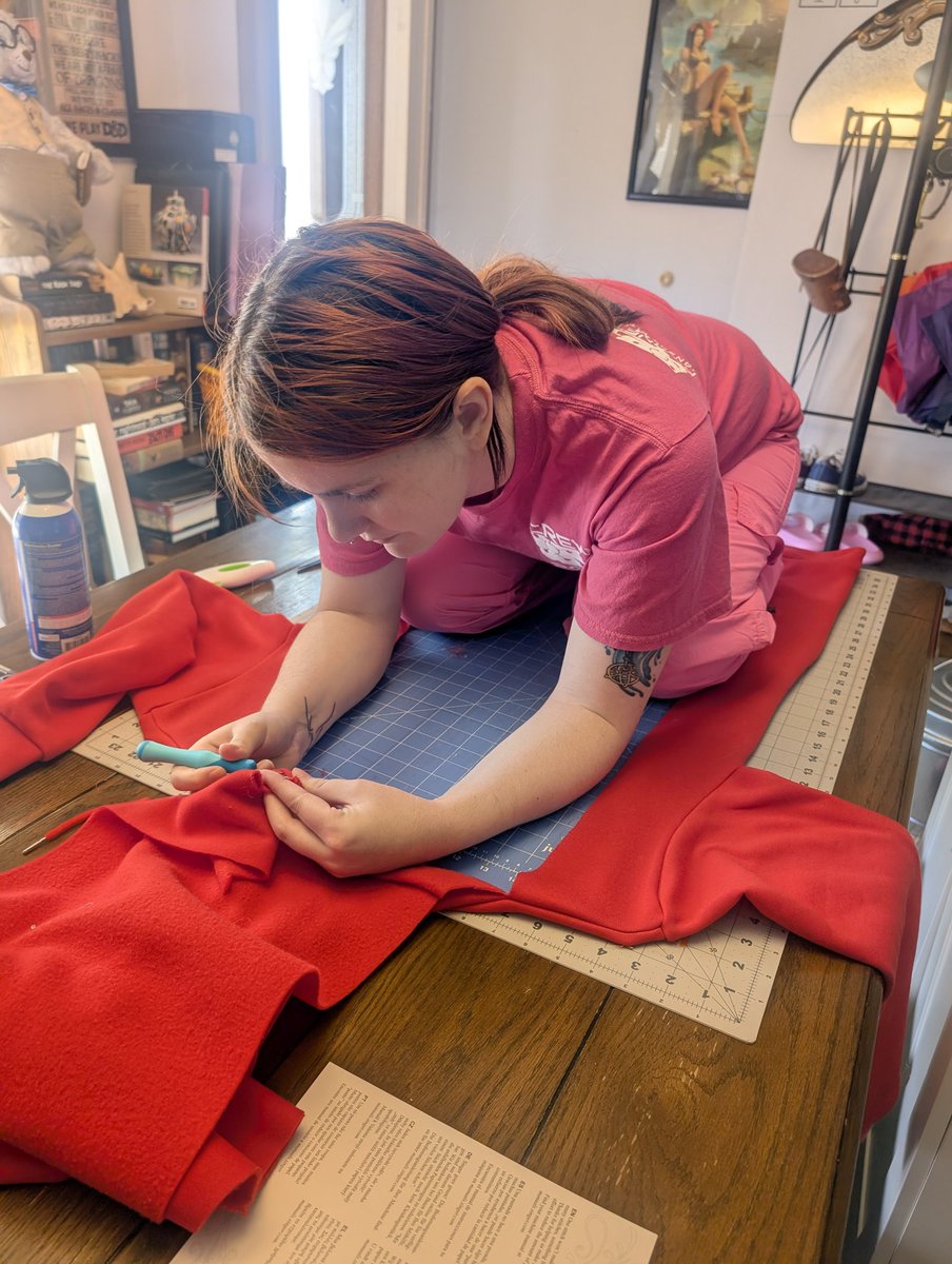ladylunafox's tweet image. If you don't wind up sitting on the table while crafting, what are you doing? #cosplayer #cosplaywip #crafts