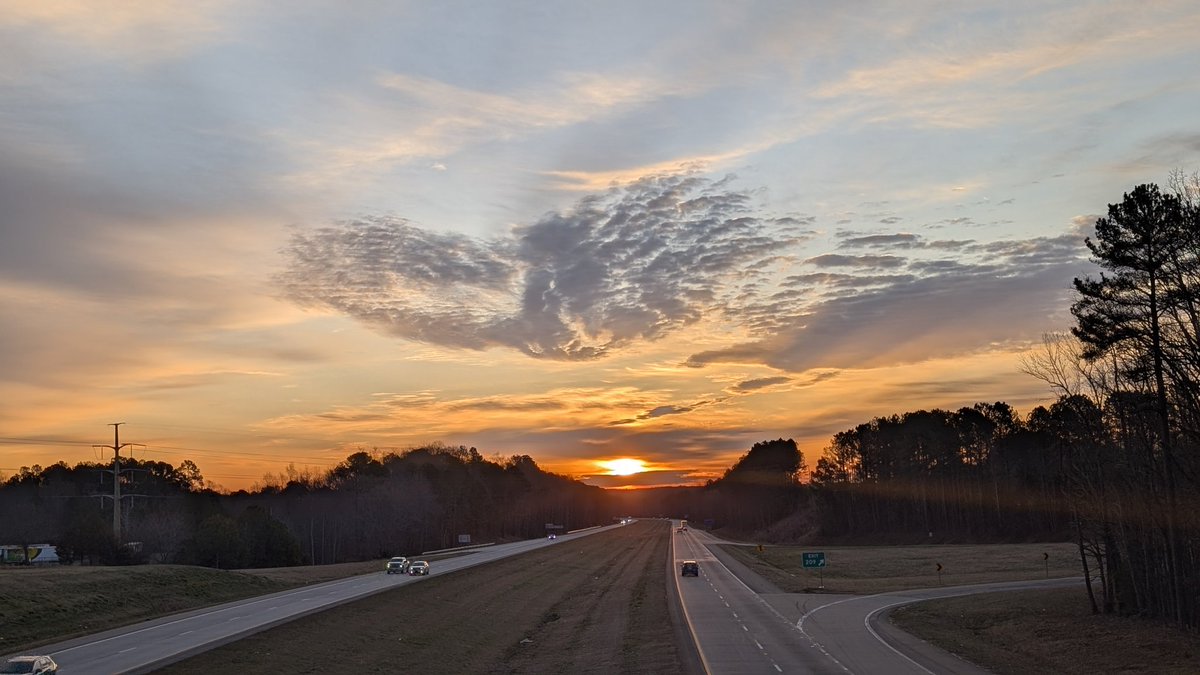 CycleParadise's tweet photo. Sunrise Spectrum
#day068 #TeamPixel @madebygoogle #Pixel8Pro #photooftheday #nofilter #shotonpixel #SunriseSpectrum #GoldenHour #Highway #RoadTrip #Travel #NatureLovers #OutdoorPhotography #Scenic https://t.co/BqgD7pVi0I