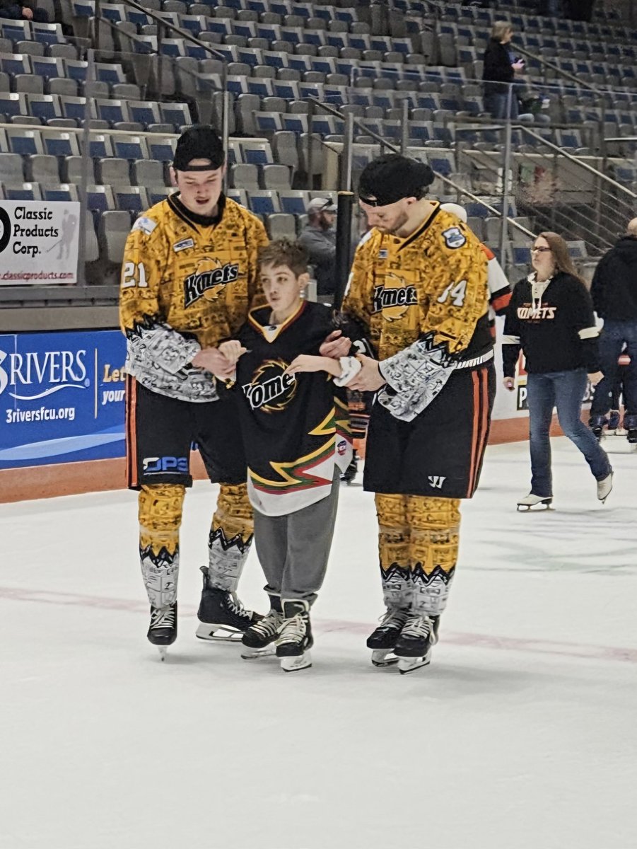 This was more important than a game...<a href="/FWKomets/">Fort Wayne Komets</a>