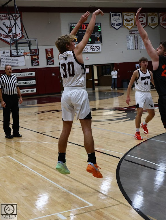 Mammoth Basketball (@mammothbb) on Twitter photo Freshman Brayden Smith (2028 Elkhart Lake, WI) last week in three playoff wins. 15.7 ppg, 67% eFG, 45% 3FG. Mammoth Basketball. Go Big.
<a href="/WisBBYearbook/">Mark Miller</a>
<a href="/ColtonWilson23/">Colton Wilson</a>
<a href="/PrepHoops_WI/">Prep Hoops Wisconsin</a>
<a href="/grant_matheny/">Grant Matheny</a>
<a href="/FreshCoastHoops/">Fresh Coast Hoops</a>
<a href="/Ny2laWisconsin/">NY2LA WISCONSIN</a>
<a href="/MHS_Boys_/">Midwest Hoops Spotlight</a>
<a href="/JordanLoppnow/">Jordan Loppnow</a> <a href="/BSmith2028/">Brayden.Smith2028</a> Freshman Brayden Smith (2028 Elkhart Lake, WI) last week in three playoff wins. 15.7 ppg, 67% eFG, 45% 3FG. Mammoth Basketball. Go Big.
<a href="/WisBBYearbook/">Mark Miller</a>
<a href="/ColtonWilson23/">Colton Wilson</a>
<a href="/PrepHoops_WI/">Prep Hoops Wisconsin</a>
<a href="/grant_matheny/">Grant Matheny</a>
<a href="/FreshCoastHoops/">Fresh Coast Hoops</a>
<a href="/Ny2laWisconsin/">NY2LA WISCONSIN</a>
<a href="/MHS_Boys_/">Midwest Hoops Spotlight</a>
<a href="/JordanLoppnow/">Jordan Loppnow</a> <a href="/BSmith2028/">Brayden.Smith2028</a>