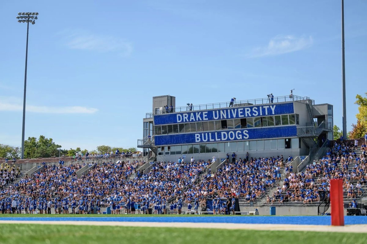Kellen Haverback (@haverbackkellen) on Twitter photo After a great conversation with <a href="/CoachKyleKempt/">Kyle Kempt</a> I am blessed to receive my first Division 1 offer from Drake University. Can't wait to get on campus in a few weeks! <a href="/DrakeBulldogsFB/">Drake Football</a> <a href="/CoachJoeWoodley/">Coach Joe Woodley</a> After a great conversation with <a href="/CoachKyleKempt/">Kyle Kempt</a> I am blessed to receive my first Division 1 offer from Drake University. Can't wait to get on campus in a few weeks! <a href="/DrakeBulldogsFB/">Drake Football</a> <a href="/CoachJoeWoodley/">Coach Joe Woodley</a>