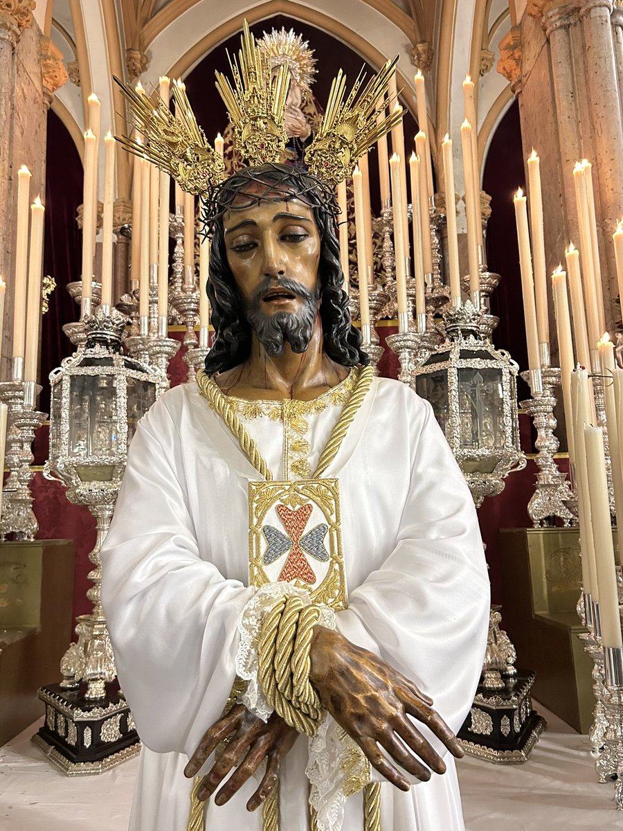 DaniJGonzalez_'s tweet photo. Dios bajó de los cielos
y Málaga es su sagrario.
¡Jesucristo es malagueño
y del barrio trinitario! https://t.co/TqvEfqUcrG
