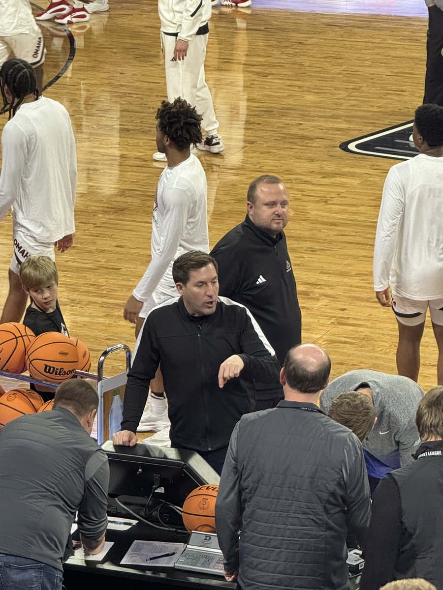 Filipino Scott Foster🇵🇭 (@notgarywhiteiii) on Twitter photo Watching my idol, <a href="/NotKellyPfeifer/">The Problem Solver</a> , officiate the Summit League Championship in person tonight! Truly a dream come true. Watching my idol, <a href="/NotKellyPfeifer/">The Problem Solver</a> , officiate the Summit League Championship in person tonight! Truly a dream come true.