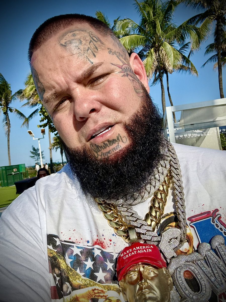 I AM SICK OF ALL OF THE EVIDENCE AGAINST DEMOCRATS AND NO HANDCUFFS. 

REPOST IF YOU AGREE!