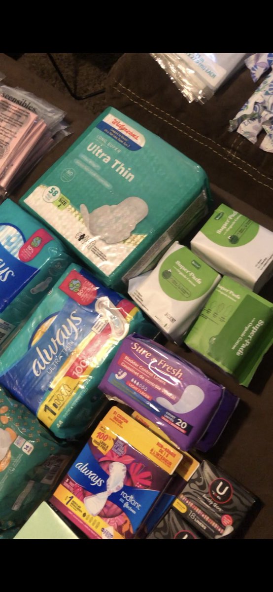 lowandbeholddd's tweet photo. When you &amp; Bae going outside for Sunday Funday..

But 1st you make period pack donations for 2 major orgs in the city, including a performative dance center &amp; A ENTIRE COLLEGE CAMPUS 🥶🤌🏾👏🏾

If you don’t know about us, follow us on IG: @inkk.advocates 🖤🩸 https://t.co/xor5NEmoD8