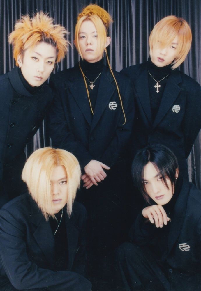 太い, 못생긴 𝖊 ɪɴᴜ́ᴛɪʟ 🍥 tweet media