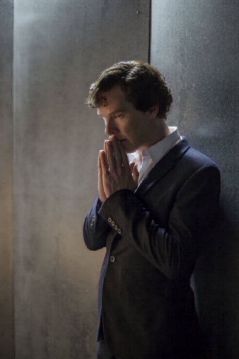 ''Sadece her şeyden kaçıp gitmek istiyorum.'' (Sherlock)