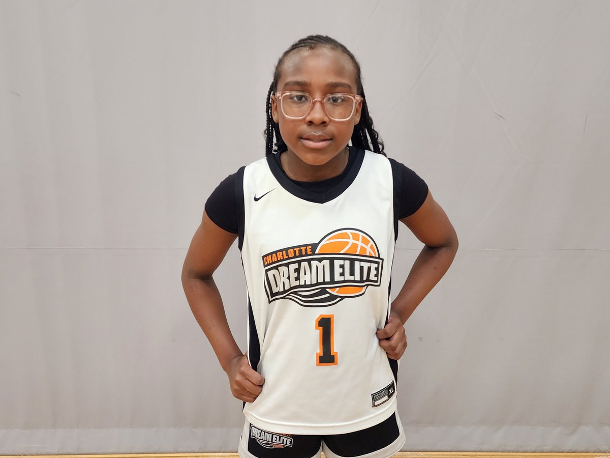 Lady Phenom Hoops tweet media