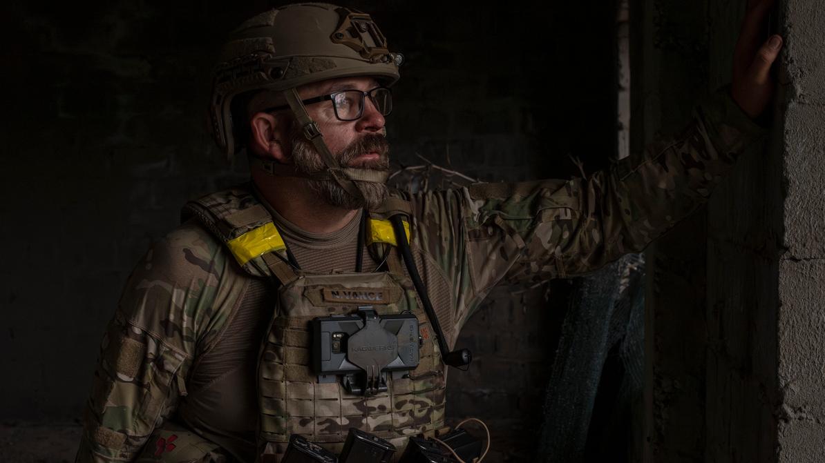 Nate Vance, cousin of JD Vance, has fought for Ukraine in the toughest battles for three years. This article by <a href="/stanislas_poyet/">Stanislas Poyet</a> sheds light on his defense of Ukraine and thoughts about the war, with photos by <a href="/lores_albert/">Albert Lores</a>.

Thank you, Sir!

lefigaro.fr/international/…