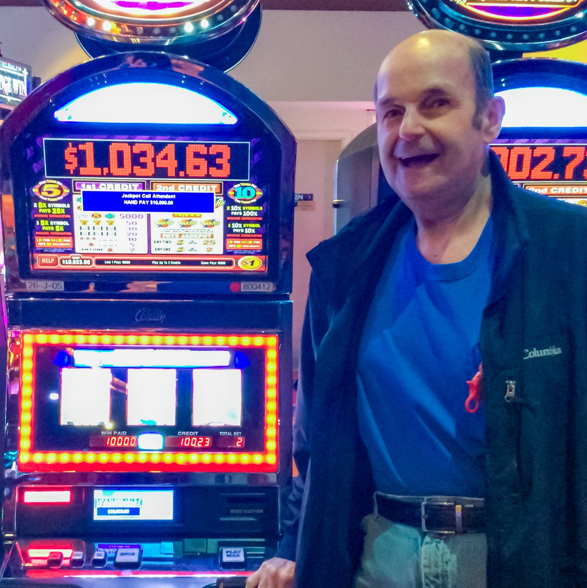 MohawkCasino's tweet image. 🍀 Fred's luck was on fire as he spun an amazing $10,000.00 win on the Quick Hit 5x10x Pay slot game! 🔥  bit.ly/3DdjLko #mohawkcasino #quickhit #slotgamesnearme #nycasino #casinopromotions #handpay #callattendant