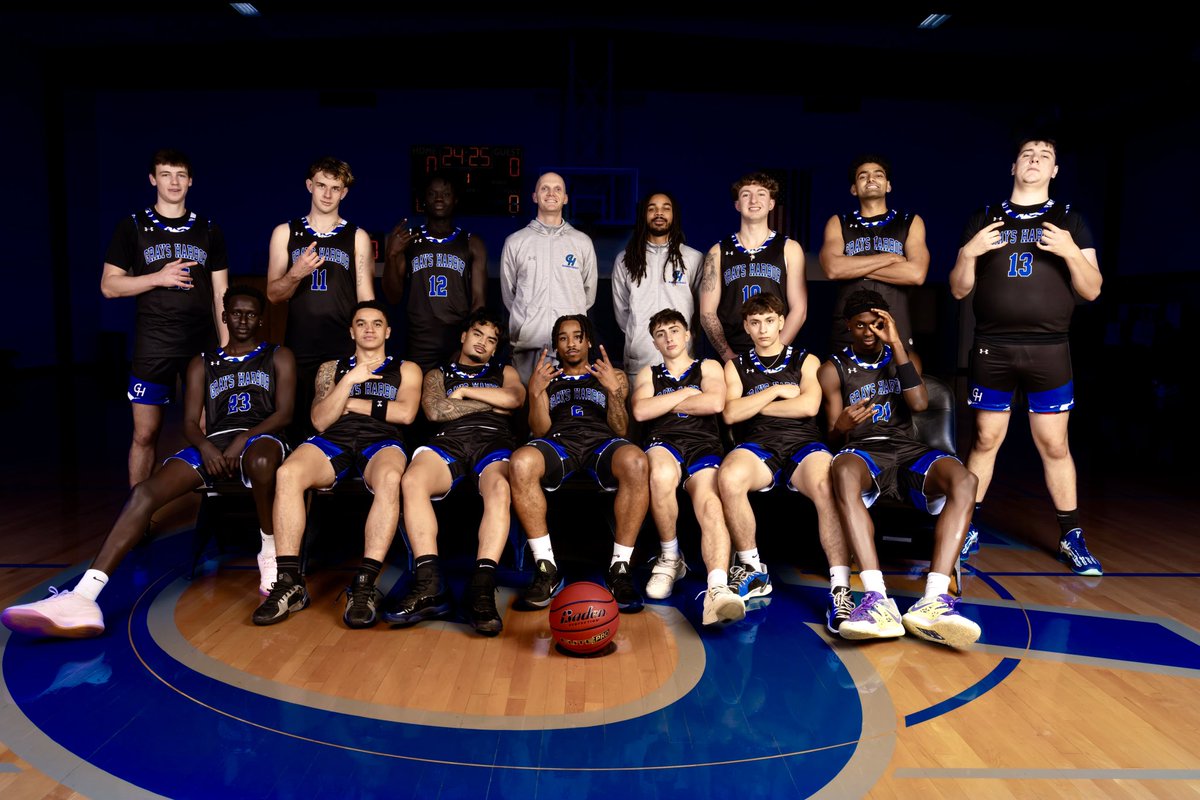CoachCleveringa's tweet image. Our year 2 at the Harbor is a wrap! Very thankful for this group and what we accomplished. 2 returners, 4 transfers, 7 incoming freshmen we:
-Had 2nd best szn in 17 years for GHC MBB
-Top 10 NWAC DEF
-13 wins, worked hard daily, and became a family