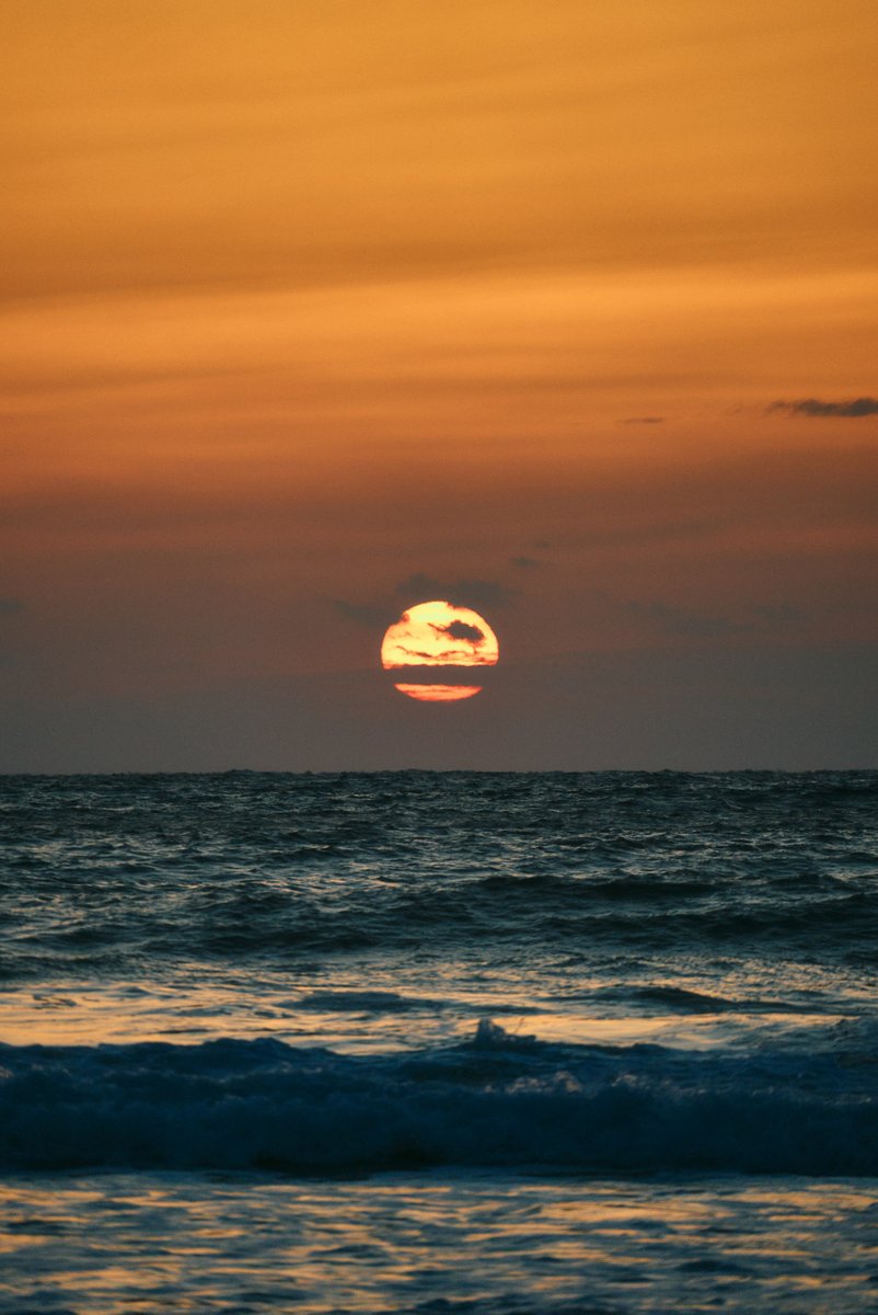 shintake_photo's tweet photo. Seaside Echoes https://t.co/uZlKn4Y9Np