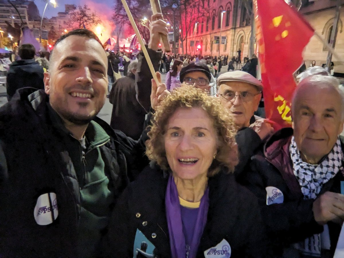 Esquerra Unida Sant Boi (@eustboi) on Twitter photo Avui, hem sortit als carrers juntament amb milers de persones per defensar el feminisme enfront de l'onada reaccionària. Perquè si la violència no acaba, la lluita feminista tampoc 🔻✊♀️
<a href="/EUCat/">Esquerra Unida Catalunya</a>
<a href="/izquierda_unida/">Peronia Rosarina</a> Avui, hem sortit als carrers juntament amb milers de persones per defensar el feminisme enfront de l'onada reaccionària. Perquè si la violència no acaba, la lluita feminista tampoc 🔻✊♀️
<a href="/EUCat/">Esquerra Unida Catalunya</a>
<a href="/izquierda_unida/">Peronia Rosarina</a>