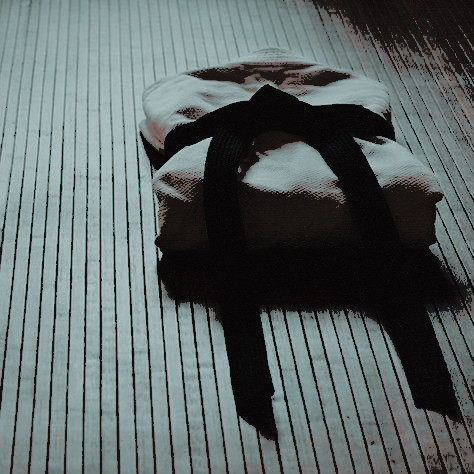 𝐂𝐚𝐫𝐬𝐨𝐧 𝐌𝐨𝐬𝐤𝐨𝐰𝐢𝐭𝐳
                                  /
                  𝐞𝐥𝐢 𝐦𝐨𝐬𝐤𝐨𝐰𝐢𝐭𝐳 𝐜𝐨𝐮𝐬𝐢𝐧  
                                  /
                  𝐜𝐨𝐛𝐫𝐚 𝐤𝐚𝐢 𝐟𝐚𝐧𝐝𝐨𝐦 / 𝐦𝐯𝐫𝐩