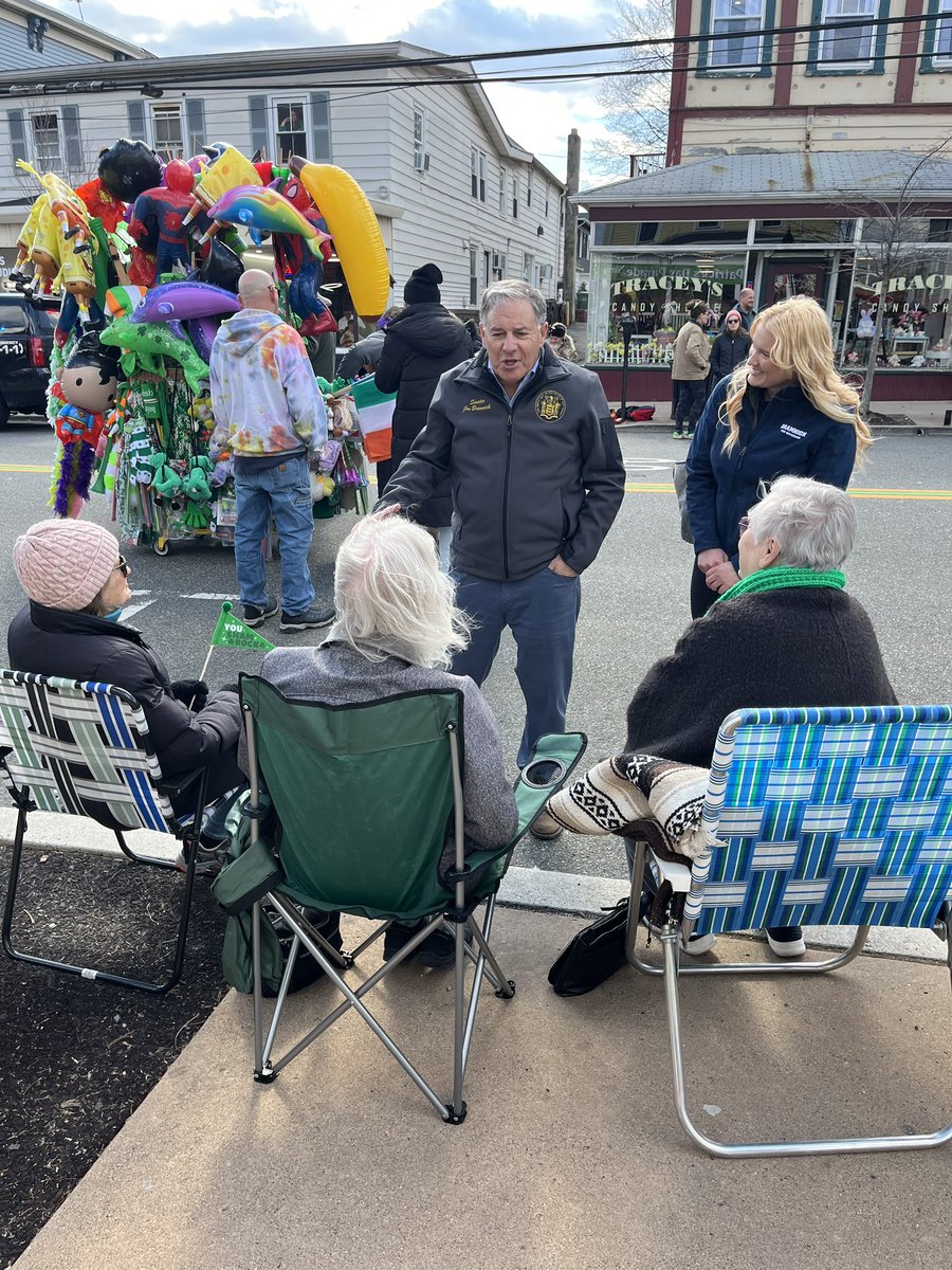 Had an incredible time at Hackettstown’s Saint Patrick’s Day Parade. It’s always a joy to connect with voters, listen to your concerns, and share my vision for our state’s future. Thank you for the warm welcome and great conversations. Wishing everyone a happy and festive (early)