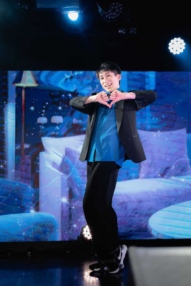 Juniorjun_SDN's tweet photo. 第184話　ラストクールスタート！

ご来場頂きありがとうございました🙇‍♂️

ラストクールが始まりました😎
めっちゃ動くので楽しいですが、次の日首周り中心に全身筋肉痛？になるので超絶地獄級ダンジョンに潜った後みたいになります✨

そして1週間以上体調悪くて、薬効かなくて美声届けられず悔しい💦 https://t.co/vGSAltN8Dg